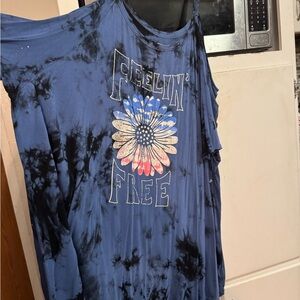 Torrid Size 6 Blue Tie-Dye Graphic Tank Top (well-loved)
